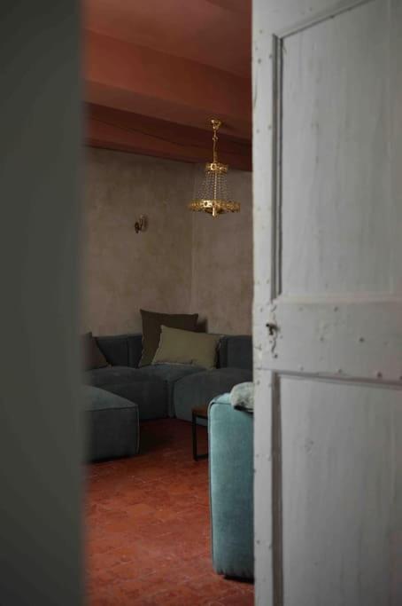 La Loge Familiale: 110M2, Place Rose Goudard, Ac L'Isle-sur-la-Sorgue Luaran gambar